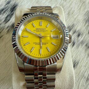 Custom Mod Date Yellow Seiko Movement